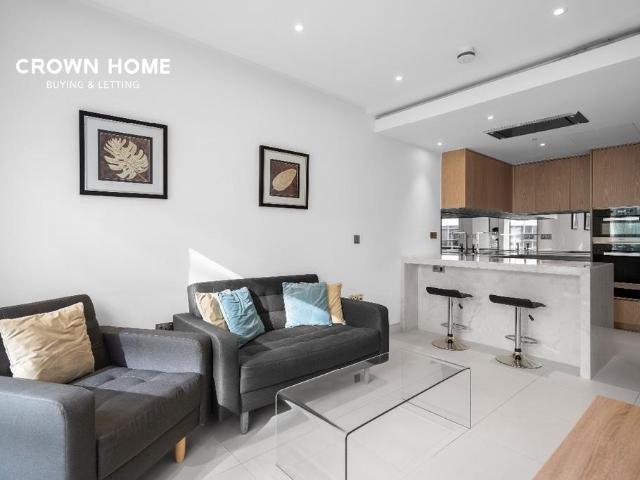Flat for sale in Lyons, Greater London