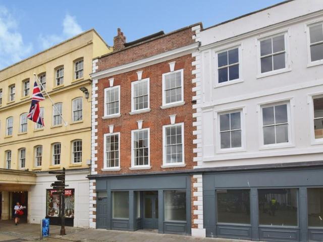 Flat for sale in St Clements, Worcestershire