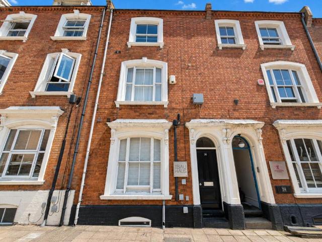 Flat for sale in Semilong, Northampton