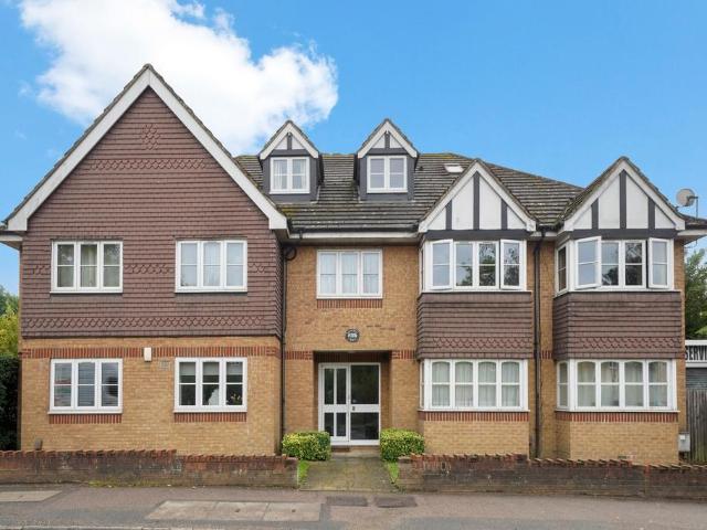Flat for sale in Moneyhill, Three Rivers