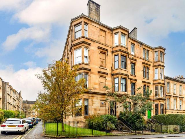 Flat for sale in Queen's Cross, Glasgow