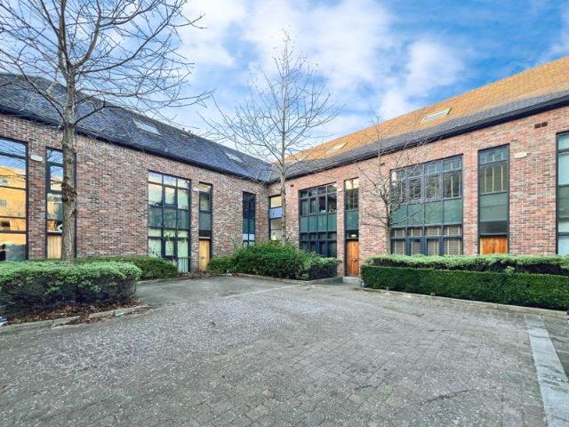 Flat for sale in Battle Field, Tyne And Wear