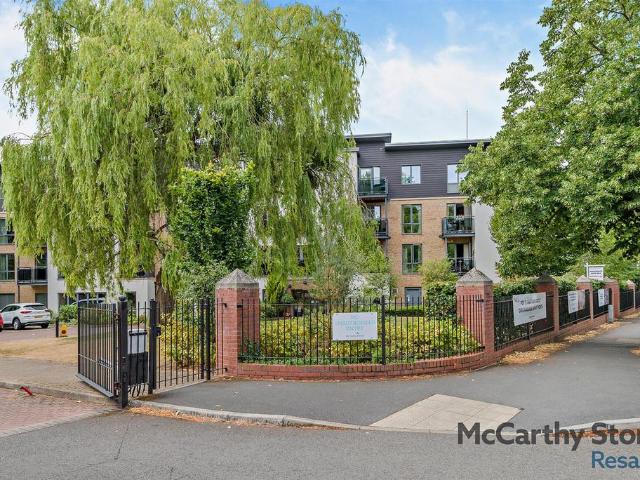 Flat for sale in Alstone, Golden Valley