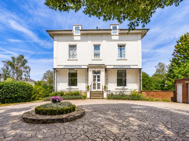 Flat for sale in Golden Valley, Gloucestershire