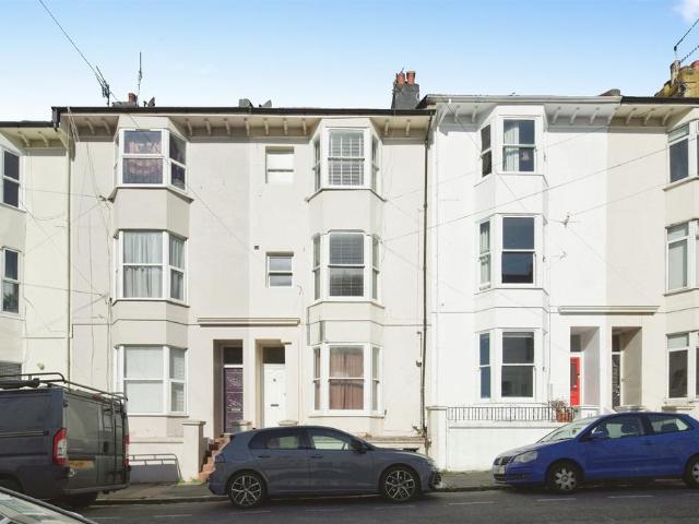 Flat for sale in Round Hill, Brighton & Hove
