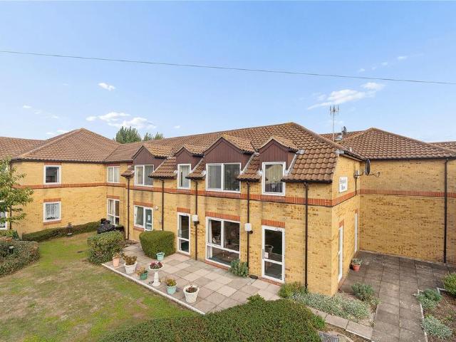 Flat for sale in Runwell, Chelmsford