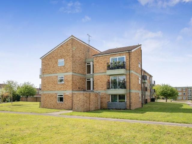 Flat for sale in Pamington, Gloucestershire