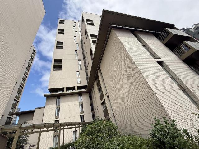 Flat for sale in City Centre, Georgia