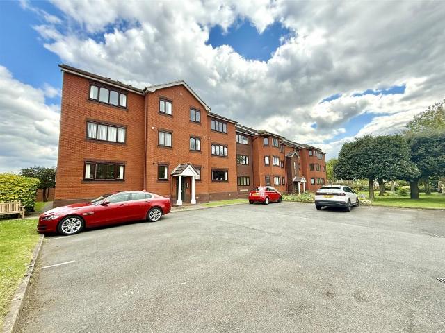 Flat for sale in Meols Cop, Southport