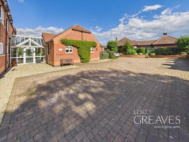 Flat for sale in Alverton, East Midlands