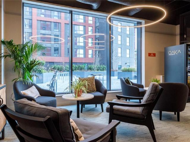 Flat for sale in Richmond Hill, West Yorkshire