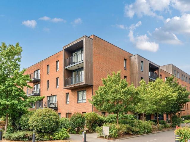 Flat for sale in Horn Park, Greater London