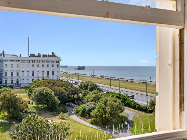 Flat for sale in Brunswick