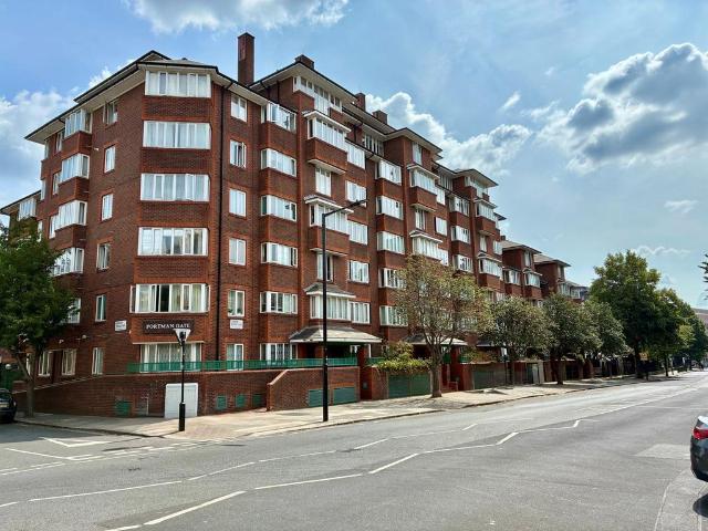 Flat for sale in Paddington, Greater London