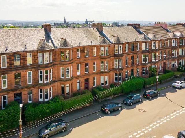 Flat for sale in North Woodside, Scotland