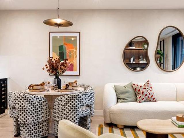 Flat for sale in Old Kent Road, Greater London