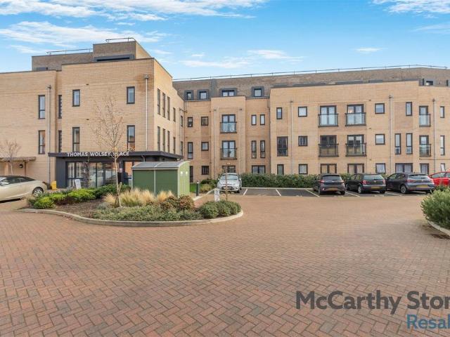 Flat for sale in Key Street, Suffolk