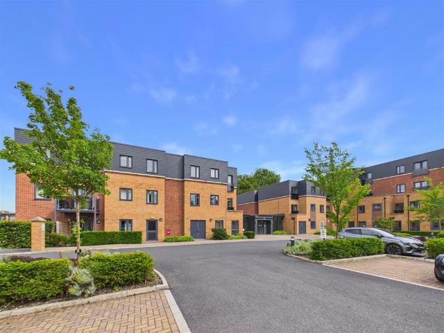 Flat for sale in Cottingham, East Riding Of Yorkshire