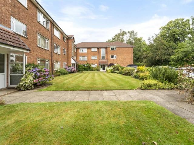 Flat for sale in Trafford Park, Greater Manchester