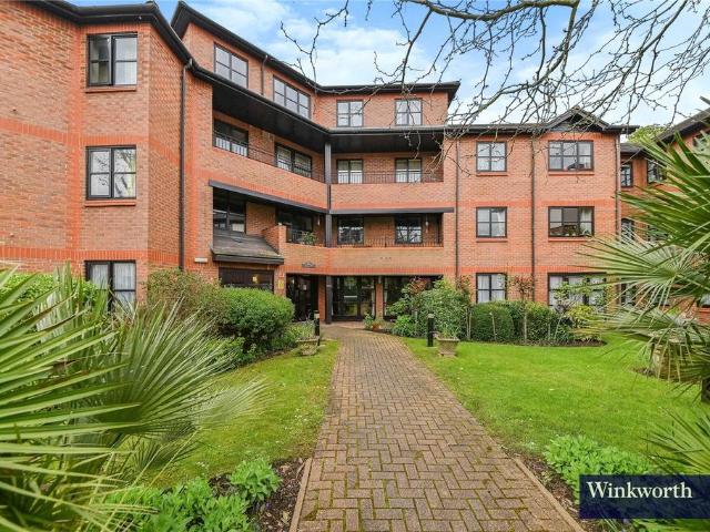 Flat for sale in Kenton, Greater London
