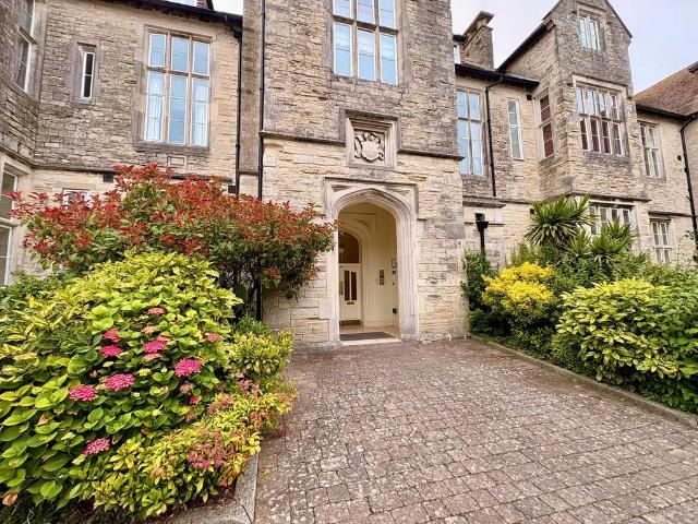 Flat for sale in Fordington, East Dorset