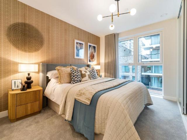 Flat for sale in Kidbrooke Village, Greater London