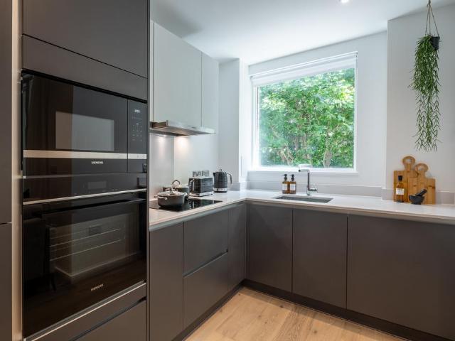 Flat for sale in Chalk Farm, Greater London
