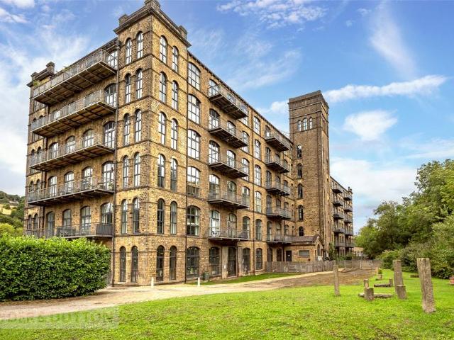 Flat for sale in Clough, Linthwaite