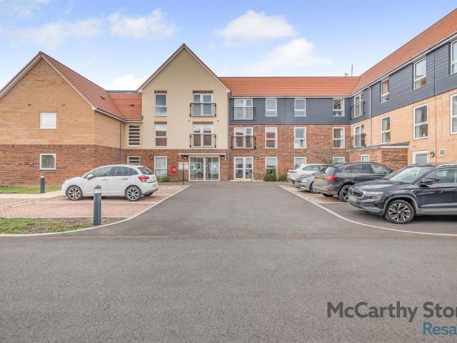 Flat for sale in Redenhall with Harleston, Burgh St Peter