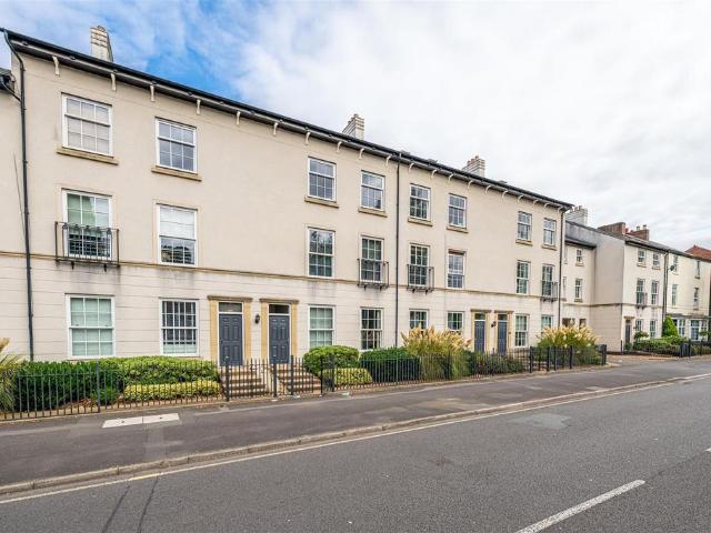 Flat for sale in West Midlands