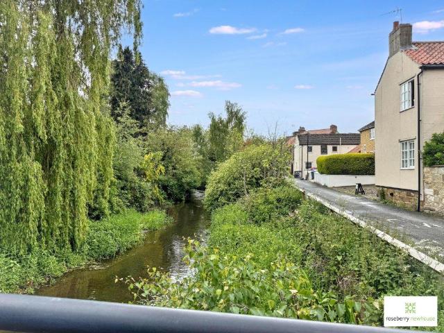 Flat for sale in Stokesley, North Yorkshire