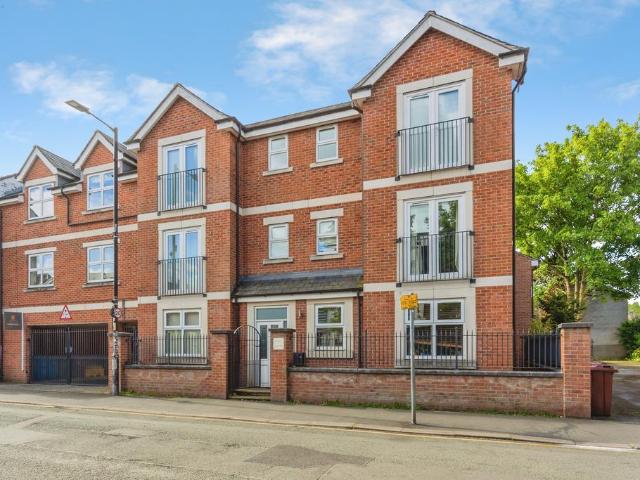 Flat for sale in Georgia, Greater Manchester