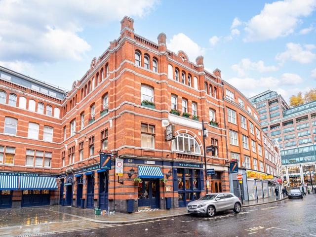 Flat for sale in Lyons, Greater London