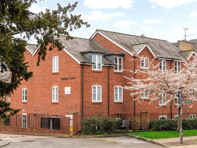 Flat for sale in King's Walden, Hertfordshire