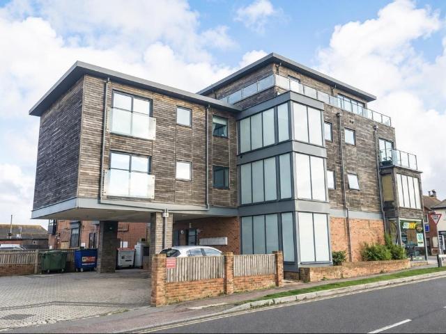 Flat for sale in Peacehaven, Iford