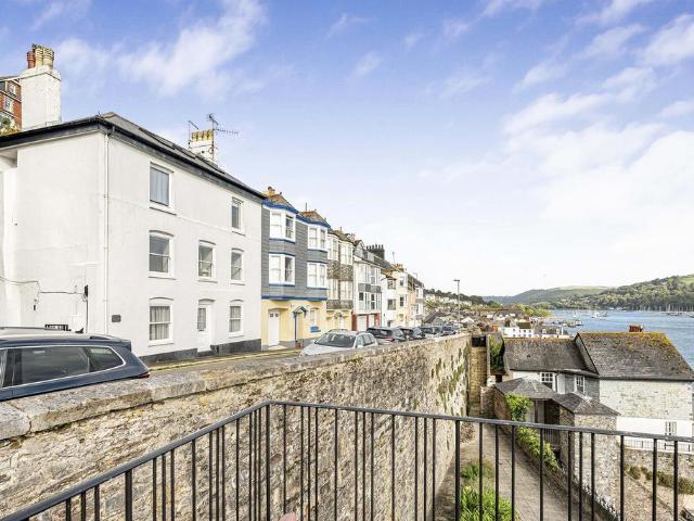 Flat for sale in Kingswear, South Hams