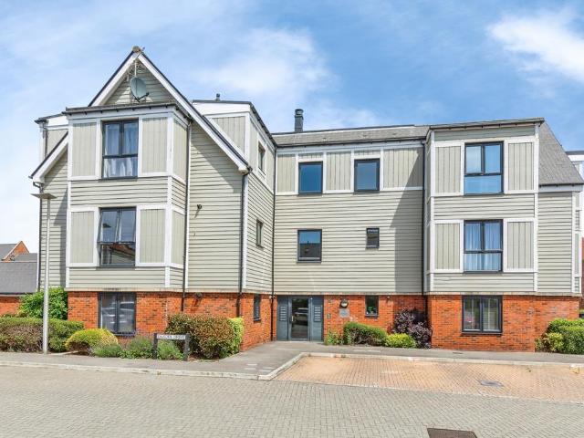 Flat for sale in Rochester