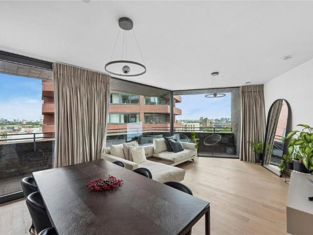 Flat for sale in Hoxton, De Beauvoir Town