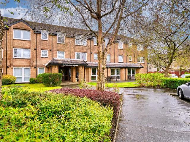Flat for sale in Mearns, Scotland