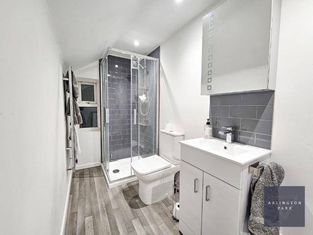 Flat for sale in Heigham Grove, East Bank