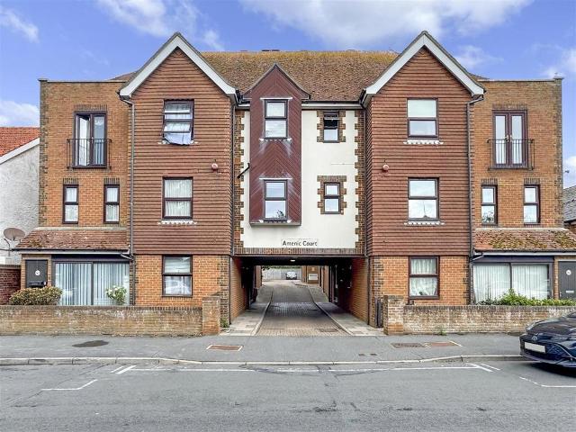 Flat for sale in Clapham, West Sussex