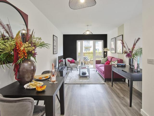 Flat for sale in Slough, Isle Of Man