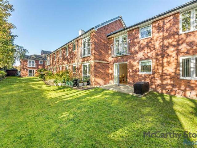 Flat for sale in Cowgate, Fenham