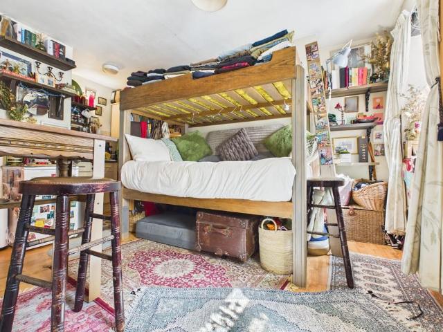 Flat for sale in Fell Lane