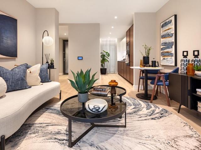 Flat for sale in Holborn, Greater London