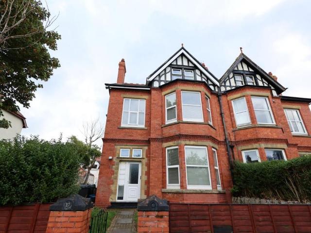 Flat for sale in Craig-y-don, Llandudno