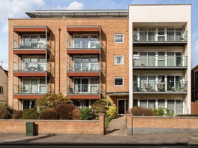 Flat for sale in Southend City Centre Neighbourhood, Alton Barnes