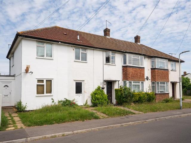Flat for sale in West Drayton, Greater London