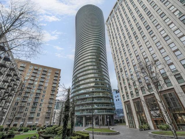Flat for sale in Isle Of Dogs, Greater London