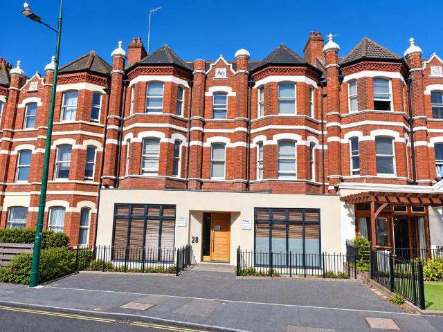 Flat for sale in West Cliff, Bournemouth